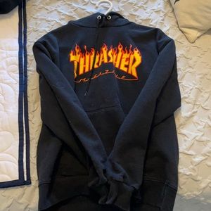 I’m selling a decently new thrasher hoodie